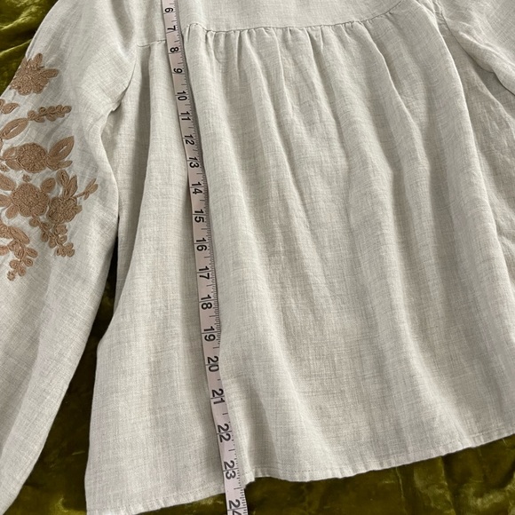❌SOLD❌ZARA Boho Embroidered Puff Sleeve Top - Picture 2 of 5